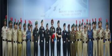 NCC के महानिदेशक ने पर्वतारोहियों को हरी झंडी दिखा रवाना किया