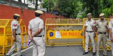 25 मई के लिए दिल्ली तैयार, 13 हजार से ज्यादा बूथ पर तैनात 1 लाख से ज्यादा कर्मचारी