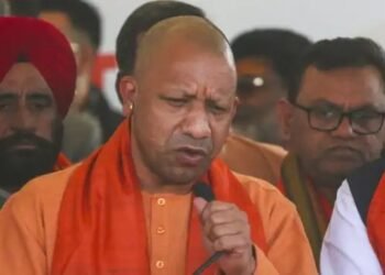 4,220 / 5,000 योगी आदित्यनाथ का दावा, महाकुंभ के दौरान 130 नावों वाले एक परिवार ने 45 दिनों में 30 करोड़ रुपये कमाए