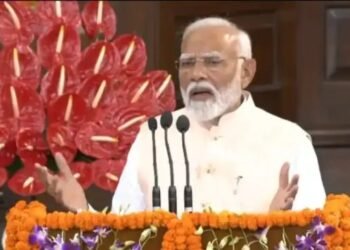 मोदी को संसदीय दल का नेता चुना गया, मोदी ने सांसदों को किया सतर्क