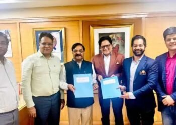 ड्रोन डेस्टिनेशन ने 30 लाख एकड़ में कृषि उत्पादों के छिड़काव के लिए इफको से साझेदारी