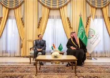 भारत के राज्य रक्षा मंत्री विश्व रक्षा शो में रियाद की यात्रा पर पहुंचे