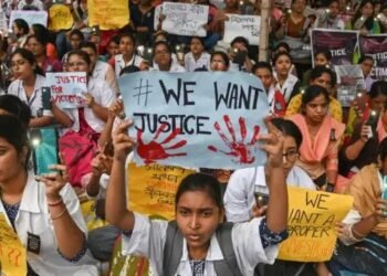 कोलकाता रेप मर्डर केस: डॉक्टरों की हड़ताल से OPD सेवाएं बांधित, रखीं ये बड़ी मांगे