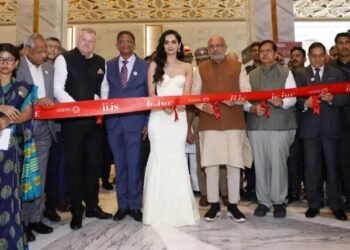महाराष्ट्र के राज्यपाल ने इंडिया इंटरनेशनल ज्वेलरी शो प्रीमियर 2024 का उद्घाटन किया