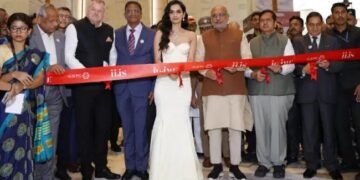 महाराष्ट्र के राज्यपाल ने इंडिया इंटरनेशनल ज्वेलरी शो प्रीमियर 2024 का उद्घाटन किया