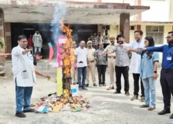 अजमेर के JLN अस्पताल में तंबाकू उत्पाद से बने रावण का दहन, दिया बड़ा संदेश!