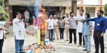 अजमेर के JLN अस्पताल में तंबाकू उत्पाद से बने रावण का दहन, दिया बड़ा संदेश!