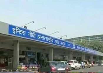 कोहरे के मौसम के दौरान  दिल्ली हवाई अड्डे पर 130-140 संख्या की जनशक्ति तैनात