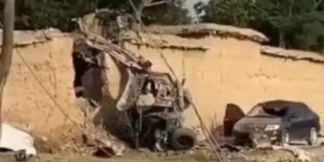 पाकिस्तान में बम ब्लास्ट में पूर्व सांसद और 3 अन्य की मौत
