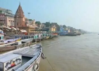 एक दिन की वृद्धि के बाद स्थिर हुआ गंगा का जलस्तर, रखी जा रही नजर…