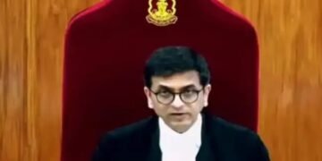 जम्मू एवं कश्मीर को प्राप्त विशेष दर्जे को पुनर्विचार की मांग खारिज हुई