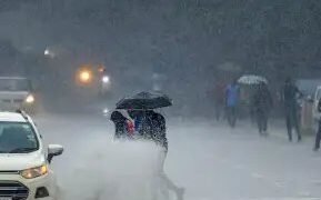 IMD ने इन राज्यों में दी चक्रवात की चेतावनी, जानें डिटेल!