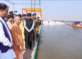 पीएम मोदी के आने से पहले सीएम योगी ने परखी महाकुम्भ की तैयारियां