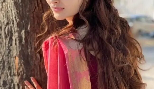 क्या रामायण में सीता बनने की हक़दार थीं उर्वशी रौतेला!