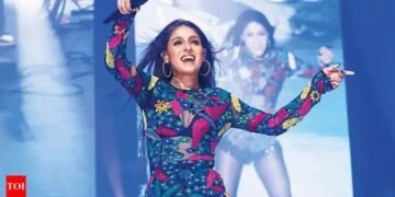 पाक म्यूजिक इंडस्ट्री की फेन हुई सुनिधि चौहान, कहा- वहां लोगों को म्यूजिक से प्यार है