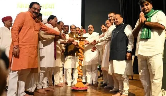 देशभर के किसानों ने प्रधानमंत्री मोदी के साहसिक फैसले का किया स्वागत, कृषि हितों की रक्षा पर जताया आभार