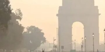 दिल्ली में खतरनाक स्तर पर है AQI, जानें क्या है वायु गुणवत्ता?