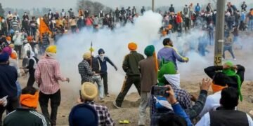 किसान नेताओं को पड़ी हाईकोर्ट की फटकार, कहा आप बच्चों को बना रहे मोहरा