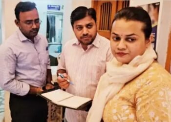 बाड़मेर में आई IAS टीना डाबी, दफ्तरों और सड़कों पर एक्शन!