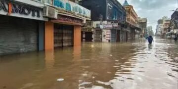 गुजरात, हिमाचल, उत्तराखंड में बारिश ने बरपाया कहर, कहीं डूबा शहर तो कहीं फटे बादल