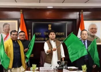 अयोध्या से अहमदाबाद के लिए उड़ान को हरी झंडी, सीधी उड़ान से यात्रियों को मिलेगा लाभ