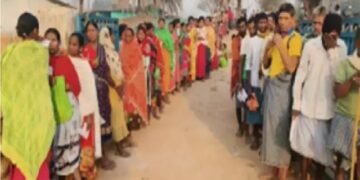 चुनाव के दौरान मतदाताओं का जबरदस्त उत्साह देखने को मिला
