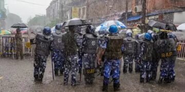 Kolkata:क्या है Nabbana Protest, हुई 6000 पुलिसकर्मी की तैनाती, सड़कों पर उतरे छात्र