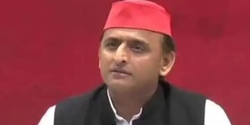 बगावत करने वाले विधायकों की घर वापसी के मूड में नहीं है अखिलेश यादव