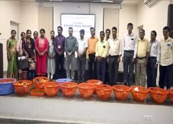 एसटीसी के अंतर्गत डेयरी फार्मिंग-सह-इनपुट वितरण कार्यक्रम का वैज्ञानिक प्रबंधन