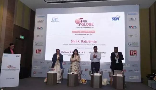 भारतीय सॉफ्टवेयर प्रौद्योगिकी पार्क ने फिनग्लोब का शुभारंभ किया