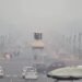 दिल्ली में सांस लेना हुआ मुश्किल, 300 पार पहुंचा AQI