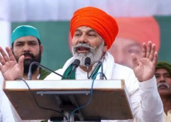 खनौरी बॉर्डर से केंद्र को ललकार! किसान महापंचायत में बोले राकेश टिकैत