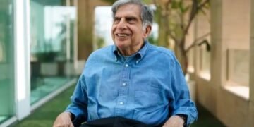 मुबंई के ब्रीच कैंडी हॉस्पिटल में एडमिट हुए दिग्गज बिजनेसमैन रतन टाटा