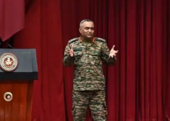 थलसेना प्रमुख जनरल मनोज पांडे ने 79वां स्टाफ कोर्स कर रहे अधिकारियों को संबोधित किया