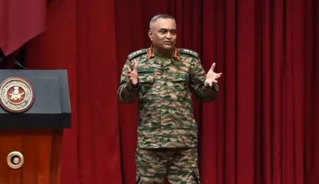 थलसेना प्रमुख जनरल मनोज पांडे ने 79वां स्टाफ कोर्स कर रहे अधिकारियों को संबोधित किया