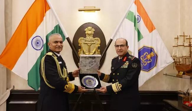 रॉयल सऊदी नौसेना बलों के चीफ ऑफ स्टाफ भारत की यात्रा पर, कई मुद्दों पर चर्चा