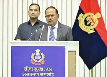 केंद्रीय पुलिस संगठनों को एक साथ जोड़ने का विचार करना चाहिए- अजीत डोभाल