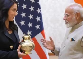 प्रधानमंत्री मोदी ने अमेरिकी खुफिया प्रमुख तुलसी गबार्ड को महाकुंभ का जल भेंट किया