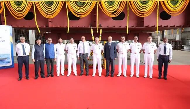 मेसर्स एलएंडटी शिपयार्डके निर्माण की शुरुआत का औपचारिक समारोह आयोजित