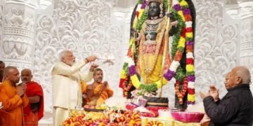 अयोध्या में चुनाव प्रचार के बीच राम लला के दर्शन करने पहुंचे पीएम मोदी