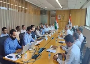 महत्वाकांक्षी योजना के द्वारा PACS को बहु-सेवा समितियों में बदलने पर जोर दिया गया