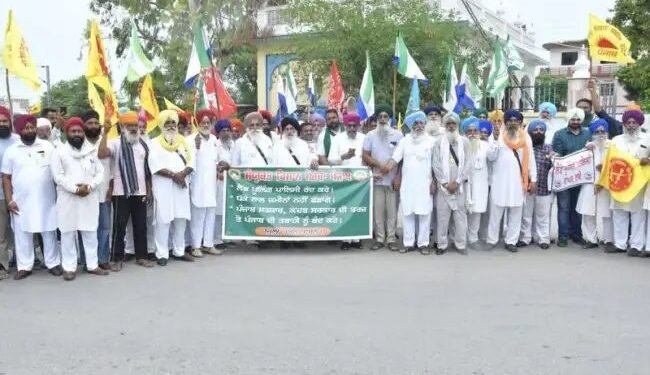 पंजाब के किसानों का लैंड पूलिंग नीति के खिलाफ जारी आंदोलन, हाईकोर्ट ने भी लगाई रोक