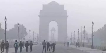 राजधानी में रिकॉर्ड तोड़ ठंड, 3 डिग्री के पार पहुंचा तापमान, शीतलहर का प्रकोप जारी