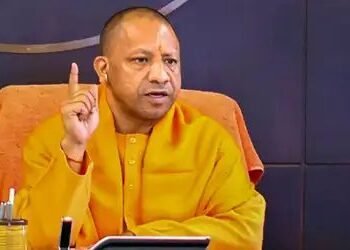 यूपी सीएम के निर्देश, राज्य में 1.58 करोड़ श्रमिकों के बनेंगे राशनकार्ड