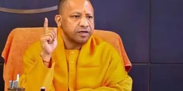 यूपी सीएम के निर्देश, राज्य में 1.58 करोड़ श्रमिकों के बनेंगे राशनकार्ड