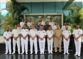 भारतीय नौसेना और ओमान की रॉयल नेवी के बीच स्टाफ स्तंर की बातचीत का आयोजन