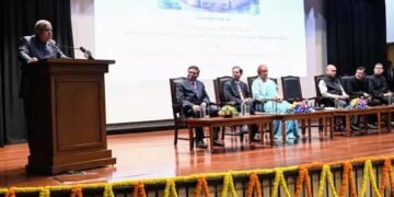 उपराष्ट्रपति ने भारतीय राजस्व सेवा (आईआरएस) के 77वें बैच को संबोधित किया