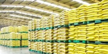 MP: खाद कालाबाजारी पर एक्शन, FIR और लाइसेंस निरस्त करने के आदेश