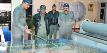 एयर मार्शल विभास पांडे ने वायुसेना के बेस रिपेयर डिपो का दौरा किया