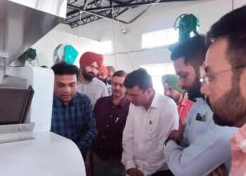 पंजाब कृषि विश्वविद्यालय में फूड कमिश्नर और 18 अधिकारियों ने एग्रो–प्रोसेसिंग यूनिट का किया दौरा